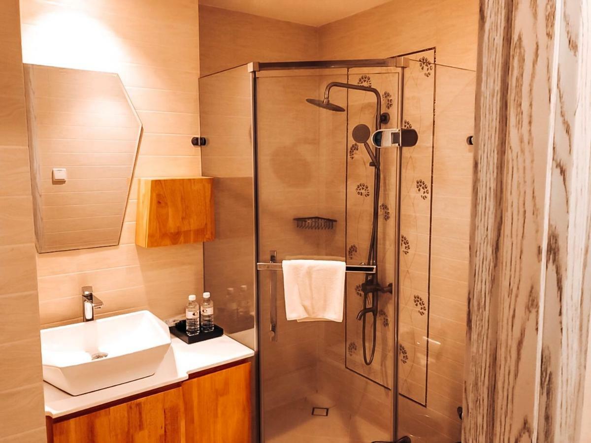 Tuong VI Hotel Saigon Thành Pho Ho Chí Minh Esterno foto